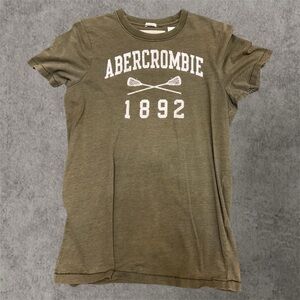 Abercrombie & Fitch Green Graphic Tee
